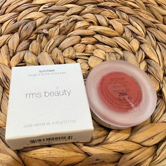 rms Lip2Cheek Creamy multitasker adds buildable, nourishing color lips & cheeks - Picture 9 of 14